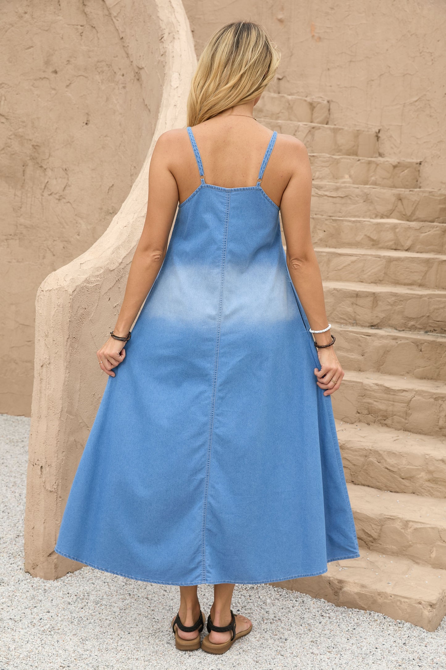 Ladies Denim Washed Dress, Suspender, Long Dress,  Comfortable and Breathable,Suitable for Leisure Vacations and Banquets